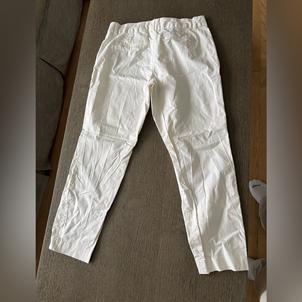 Women’s white gap capri pants